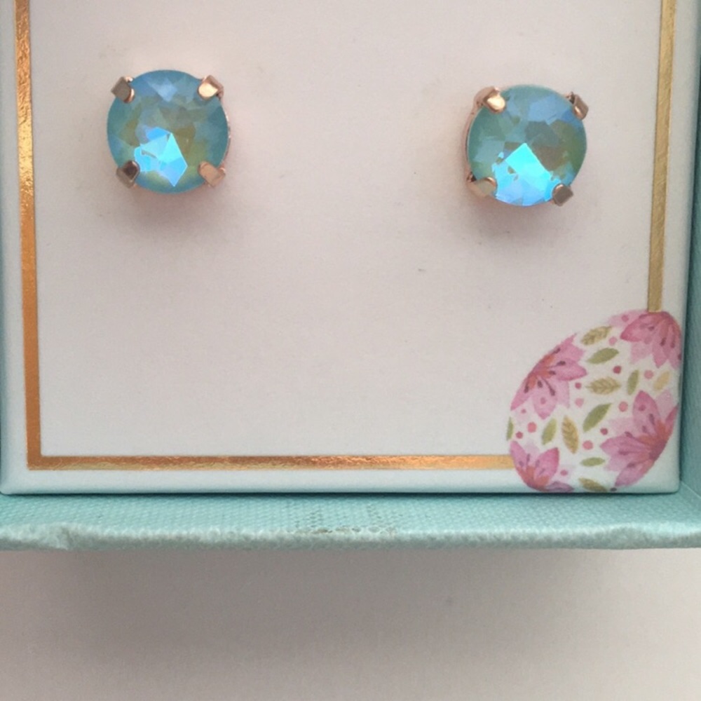 Gorgeous Aquamarine AB Crystal Earrings - Picture 2 of 9